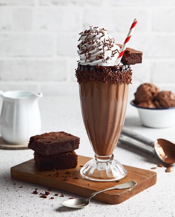 BROWNIE SHAKE