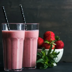 STRAWBERRY SHAKE